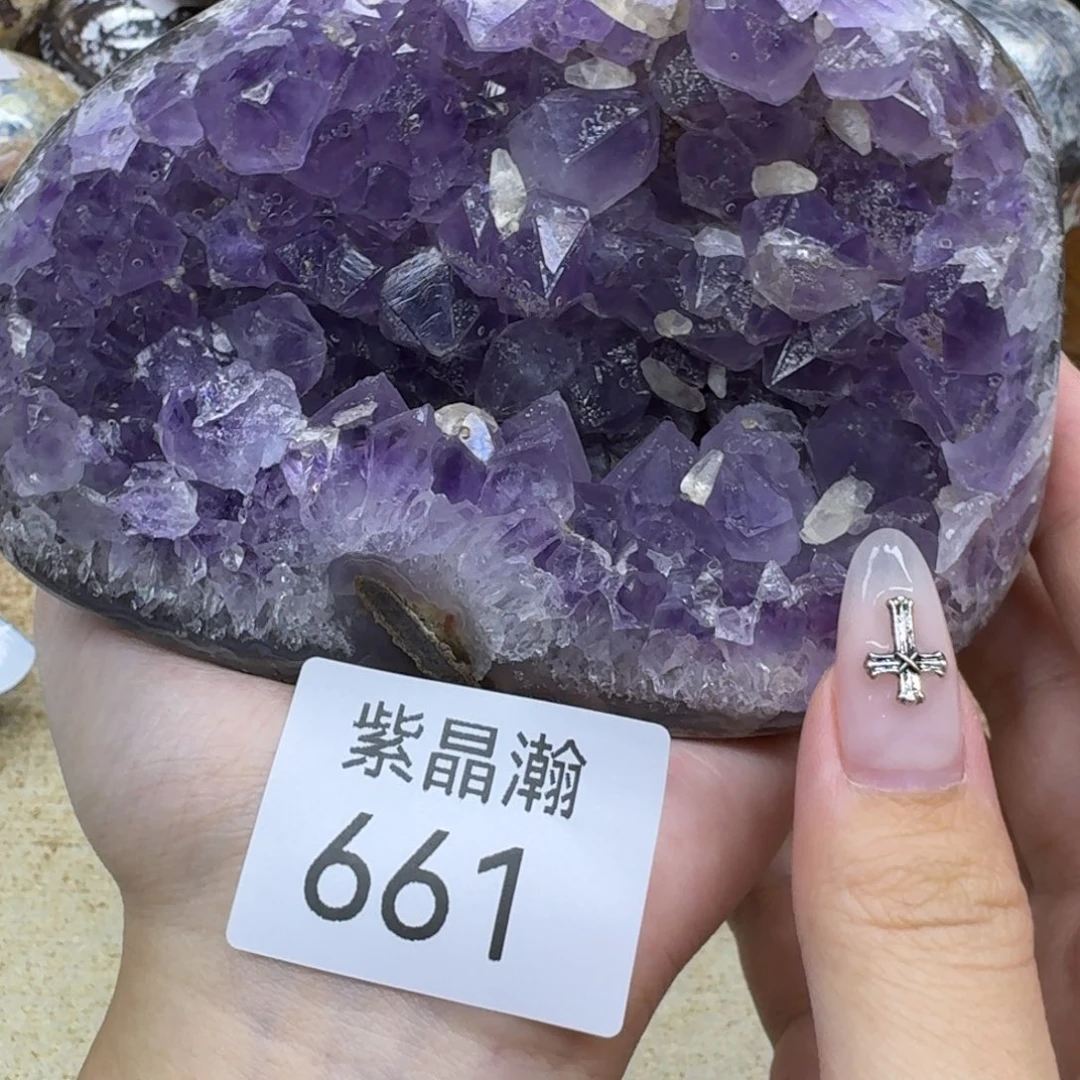 玛瑙/玉髓未镶嵌珠宝奇石