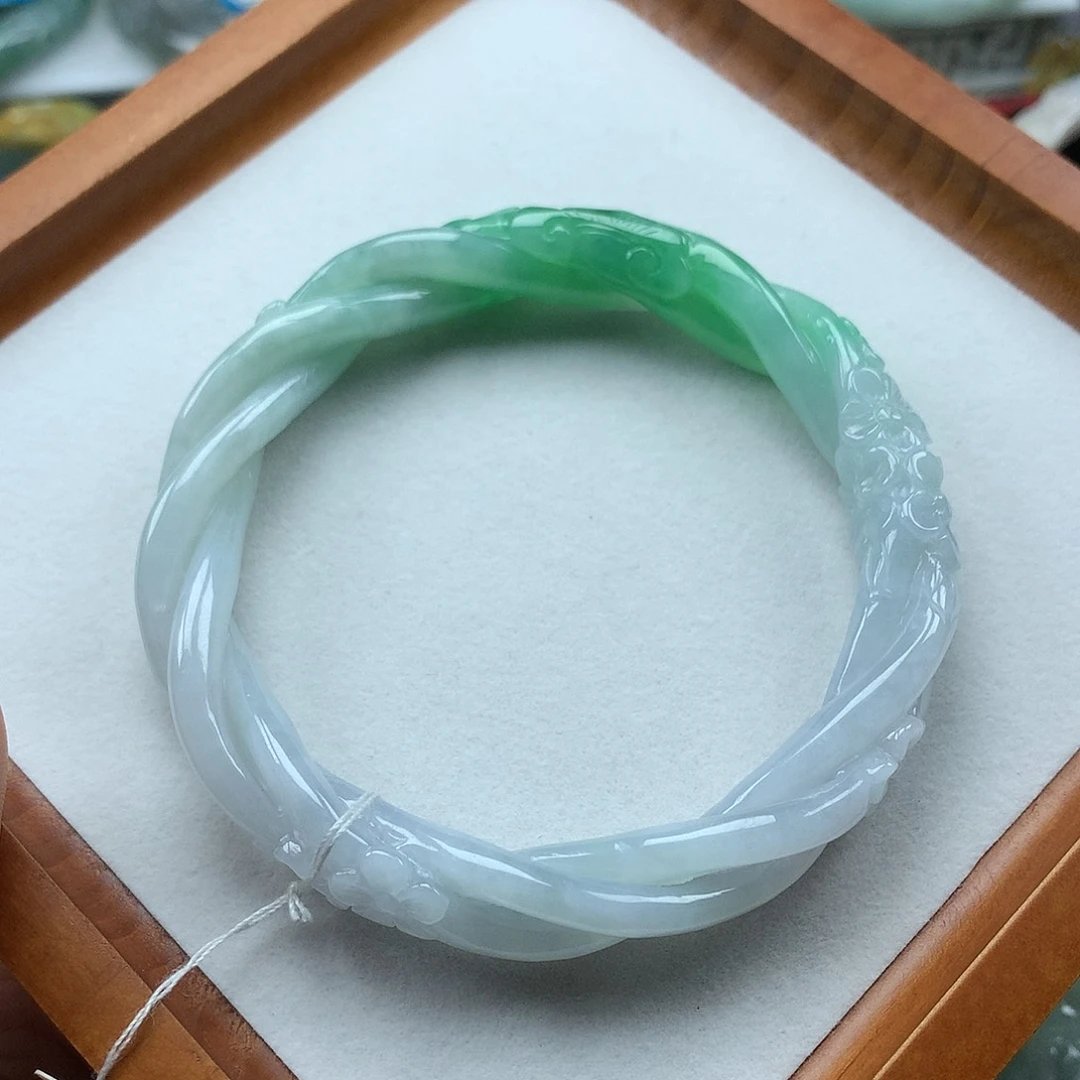 翡翠未镶嵌手镯复古风格63.2