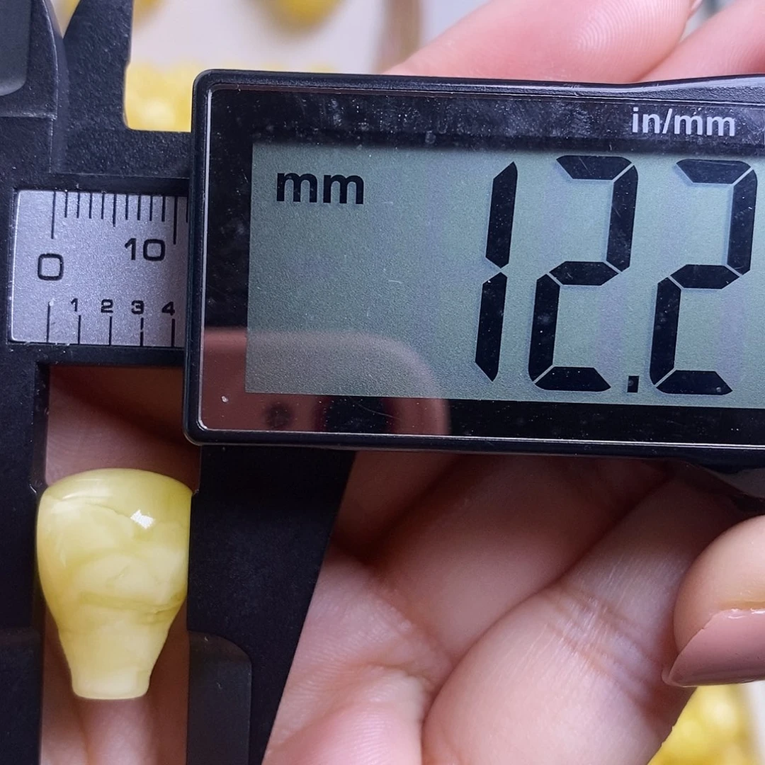 裸石琥珀未镶嵌蜜蜡三通