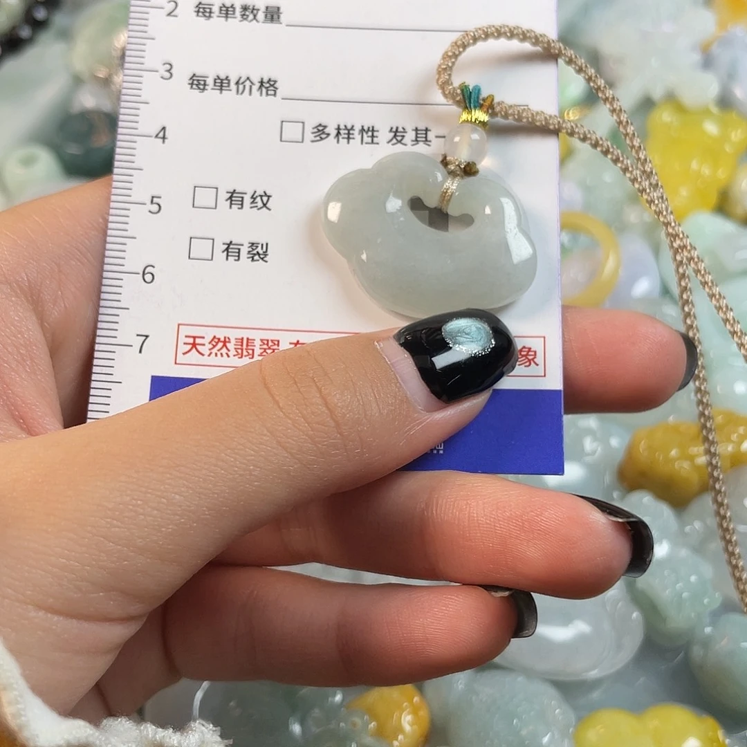 翡翠未镶嵌颈饰1322