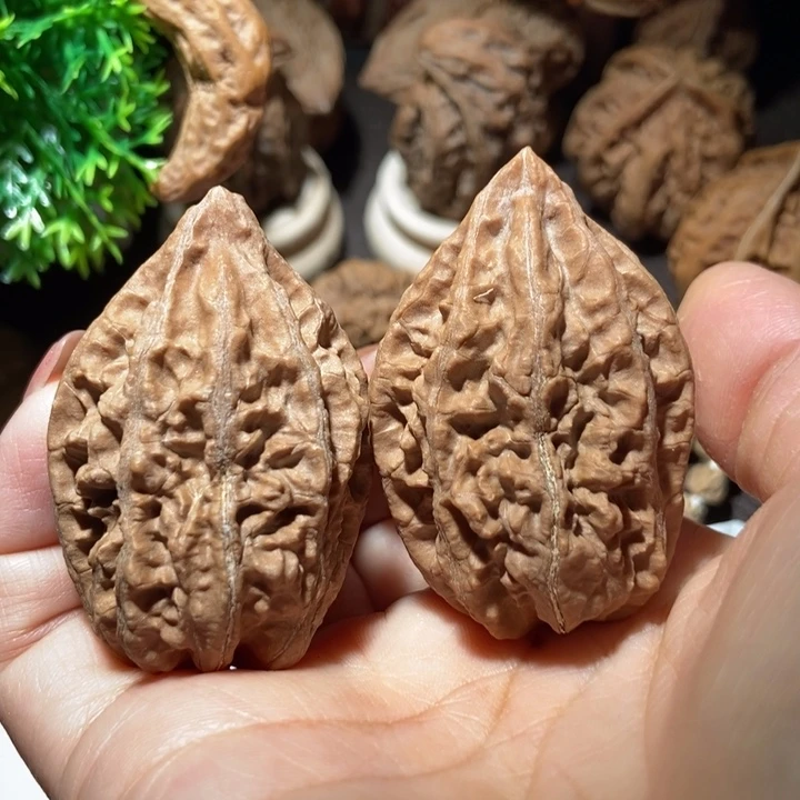 把件文玩核桃东北楸子小雪32