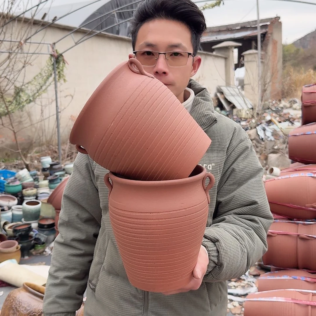 紫砂花盆口18高21（两个红陶耳朵