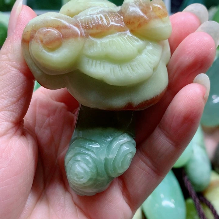 蛇纹石玉未镶嵌手把件