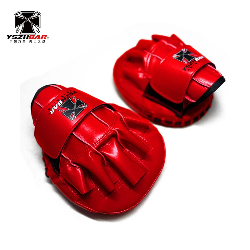 拳击弧形小手靶成人儿童搏击格斗训练器材回弹剃刀靶武馆专业护具