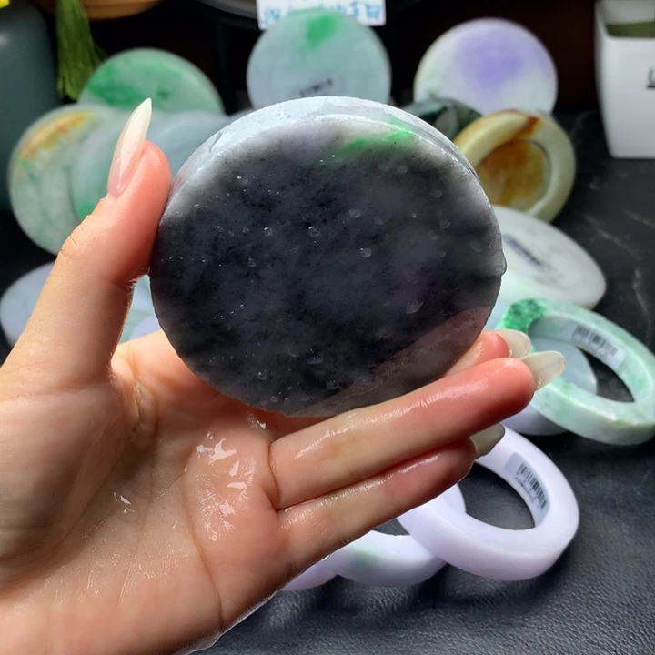 定制翡翠未镶嵌手镯