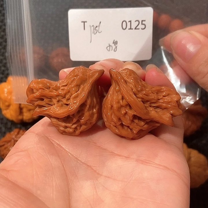 文玩核桃吊坠盘山小鸟