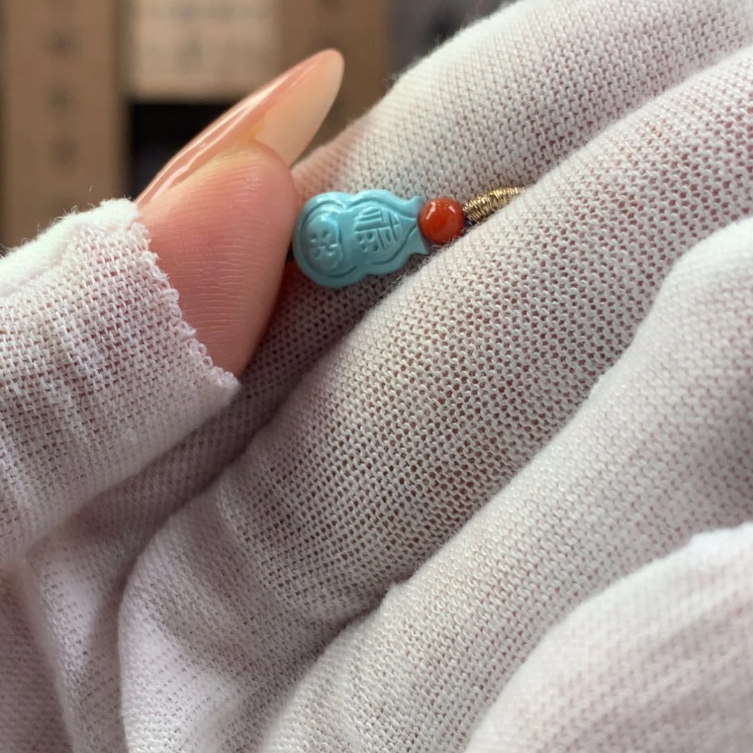 绿松石未镶嵌挂件