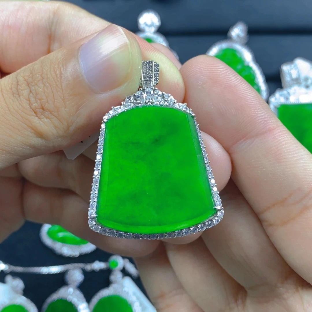 翡翠银S925镶嵌颈饰