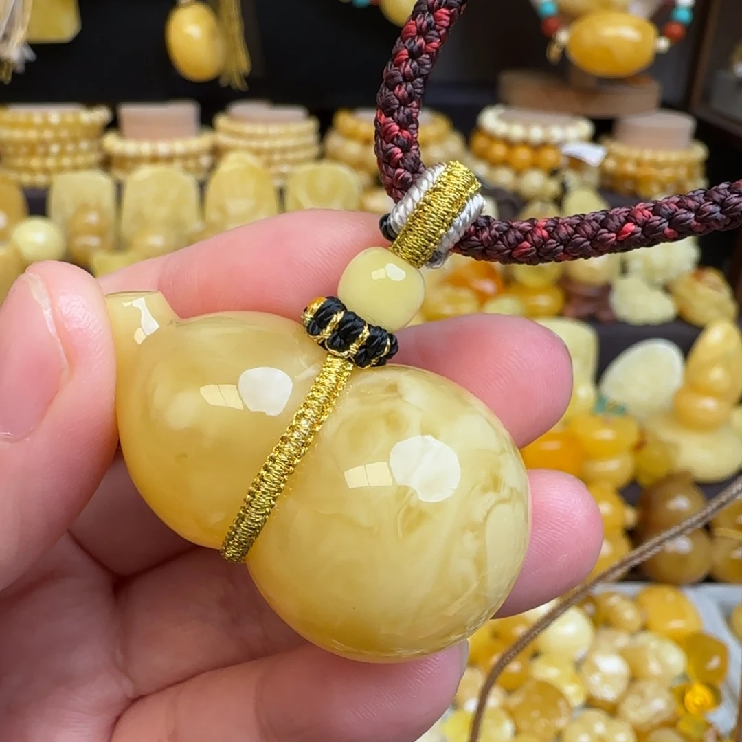 琥珀未镶嵌套链天然俄料溶洞妖花蜜蜡葫芦吊坠