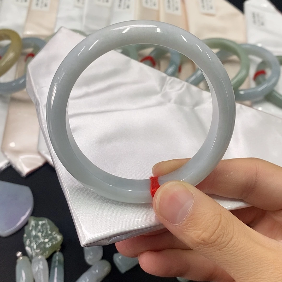 翡翠未镶嵌手镯翡翠