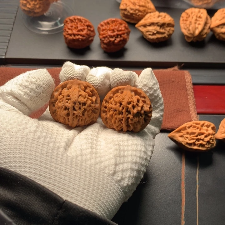 『***术文玩核桃吊坠秦闷