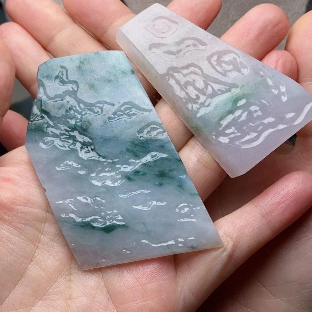 翡翠颈饰未镶嵌沁*天然