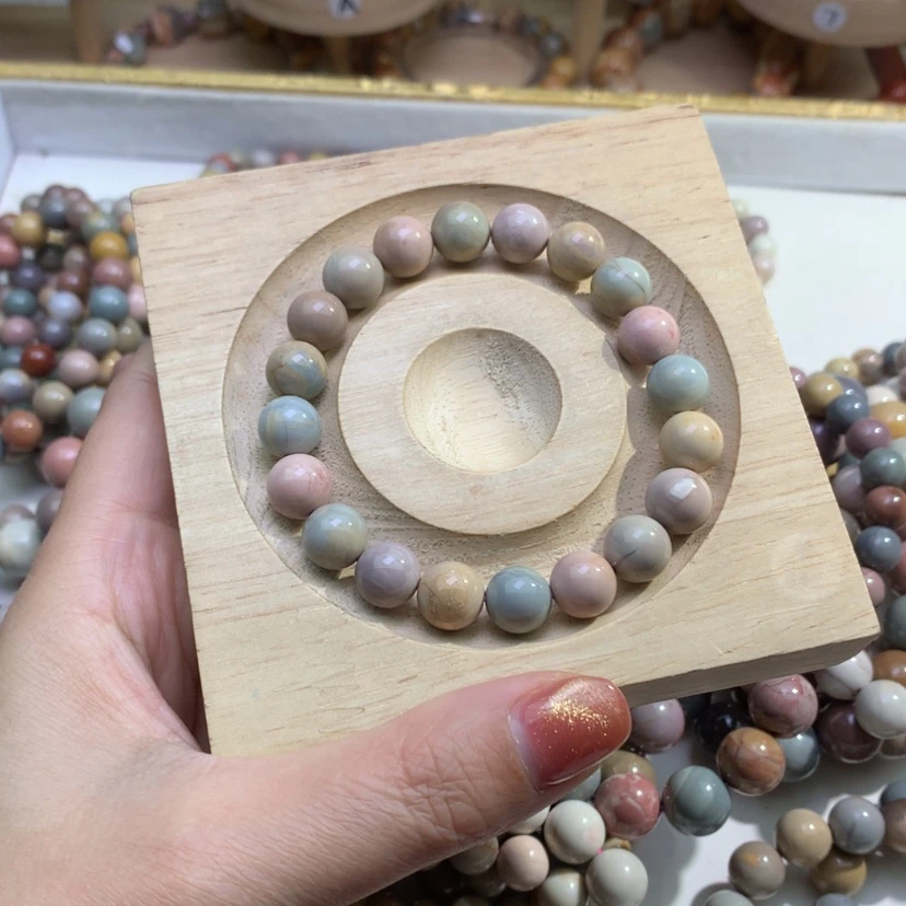 【闪购商品】石英质玉手链足铂镶嵌你**王