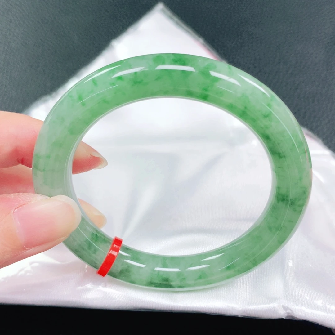 翡翠未镶嵌手镯51圈