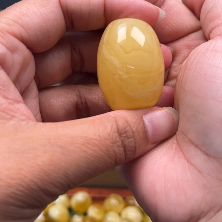 琥珀未镶嵌珠宝奇石M199号26+浓蜡妖花