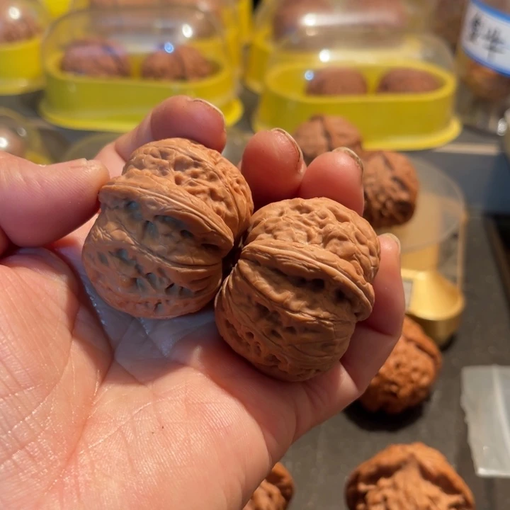 文玩核桃把件全品元宝42