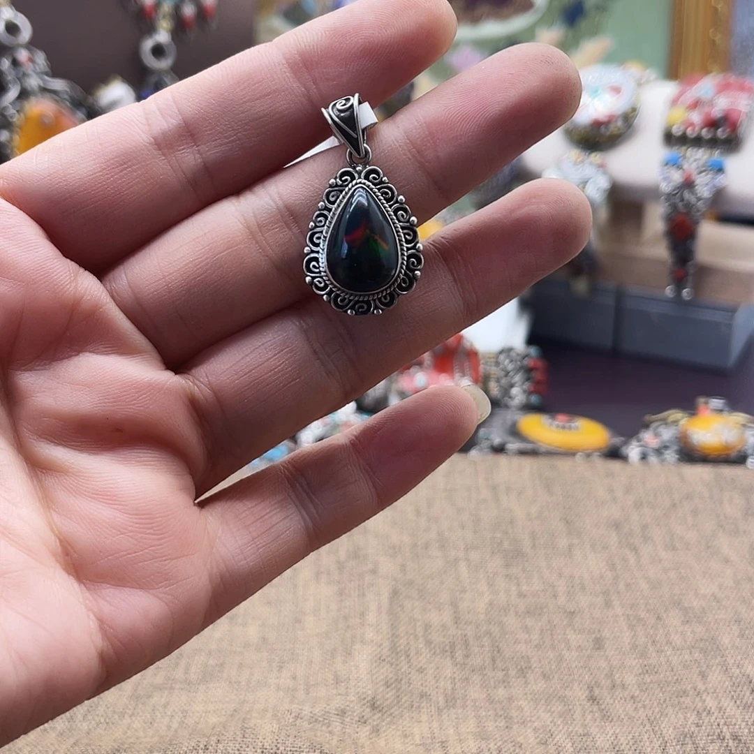 吊坠925银花岗岩坤尼泊尔手工制作工艺