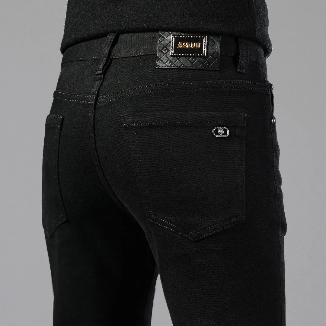 夏季薄款2025新款牛仔裤男黑色百搭轻奢高端欧货潮牌修身小脚时尚