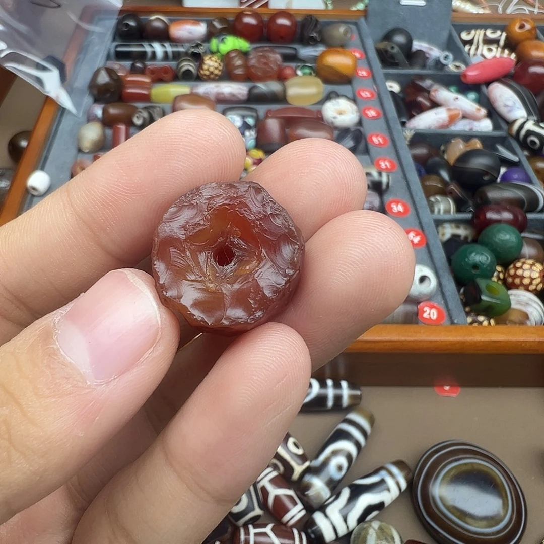 小****玛瑙/玉髓未镶嵌珠宝半成品