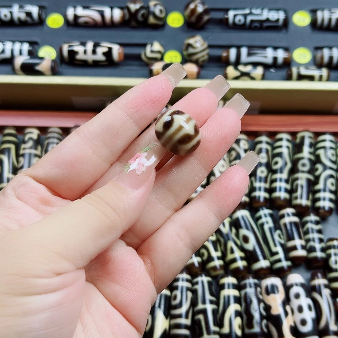 未镶嵌颈饰玛瑙/玉髓