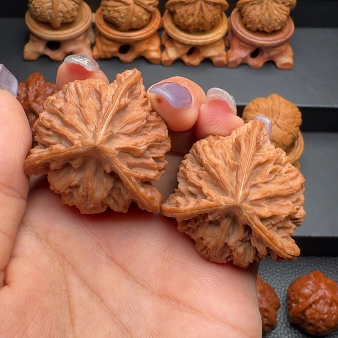 把件文玩核桃盘龙纹三棱，全品，40