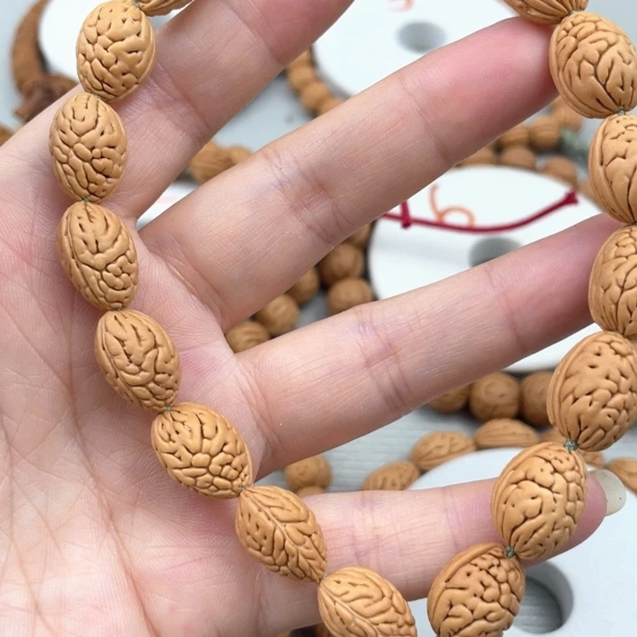 牛***哥核桃手串/手链10.2尺寸野生桃核手持