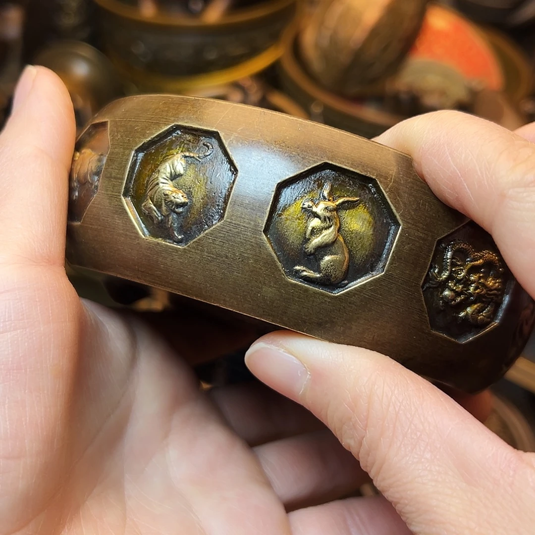 精美铜器工艺品等