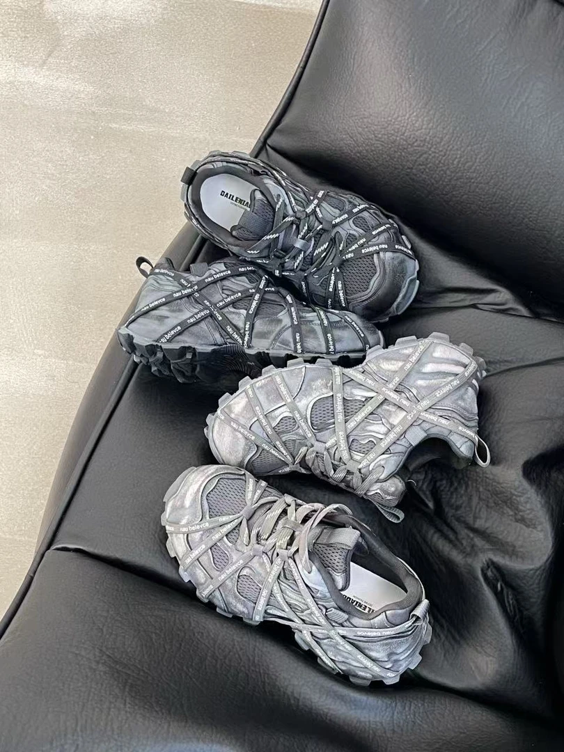 2025秋季上新绑带款复古做旧脏脏老爹鞋时尚潮流休闲运动都可穿