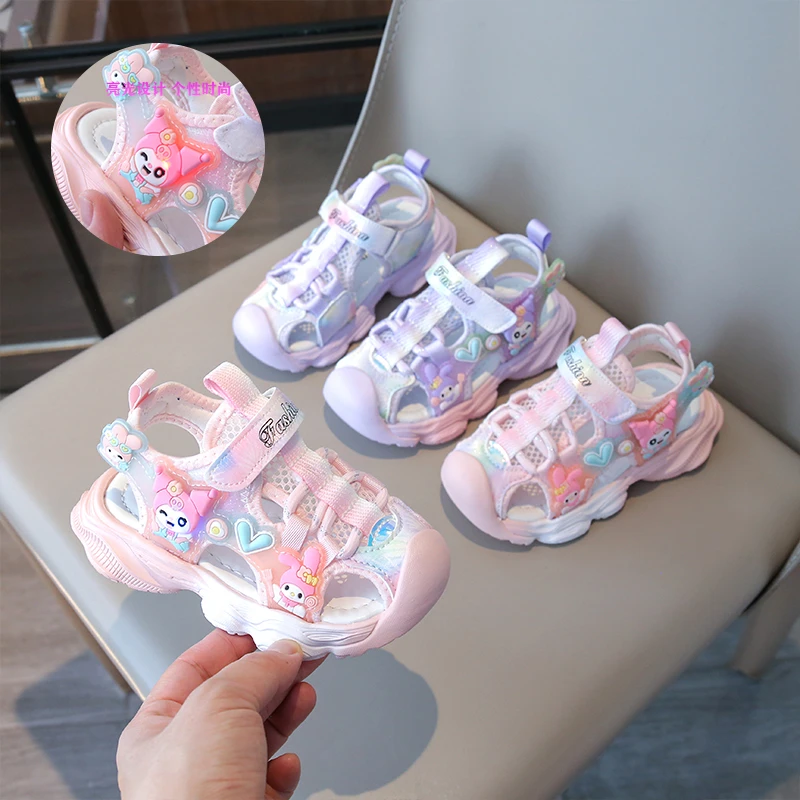 女童亮灯凉鞋夏季魔术贴防滑沙滩鞋2-8岁软底包头凉鞋休闲公主鞋