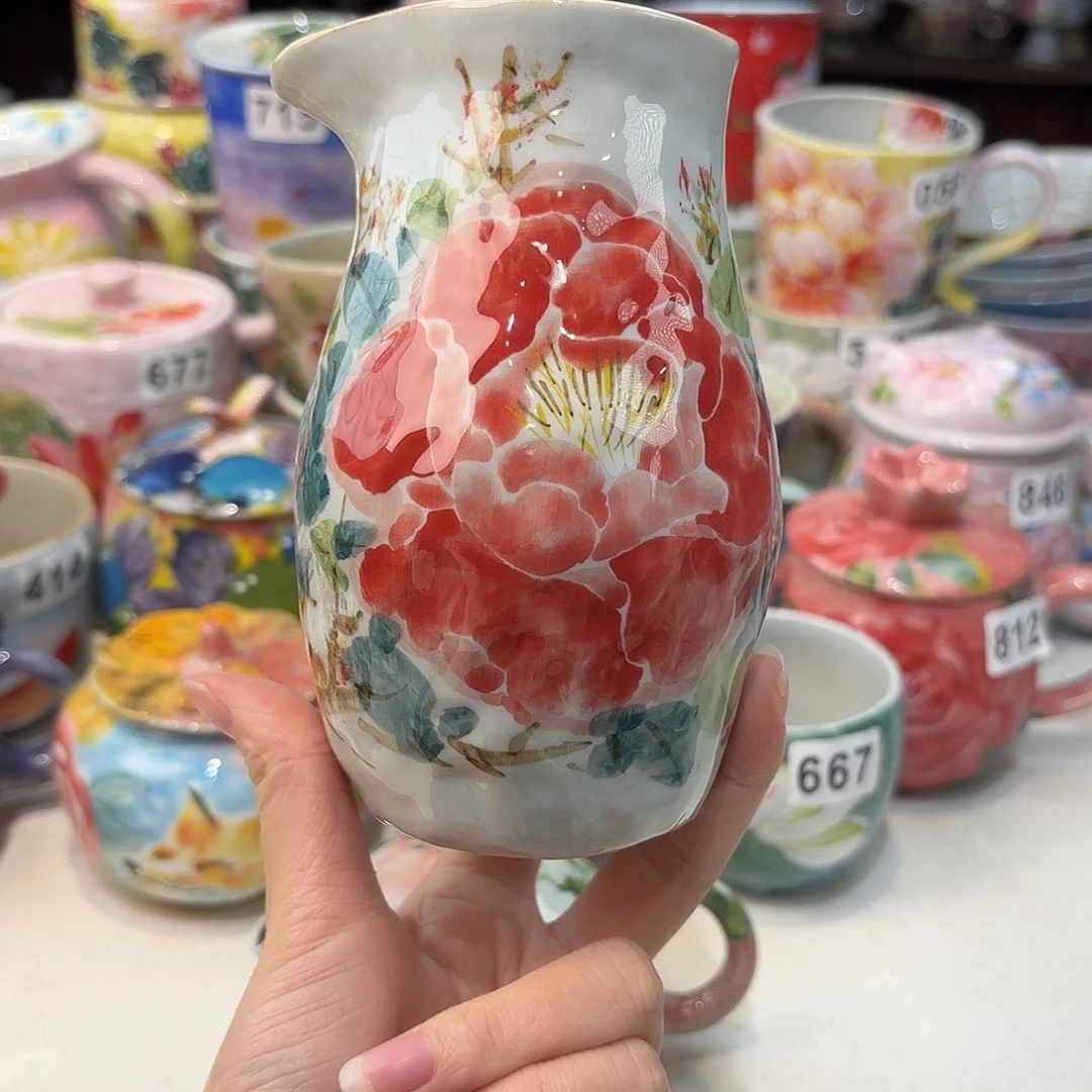 瓷片兔兔的小可爱太