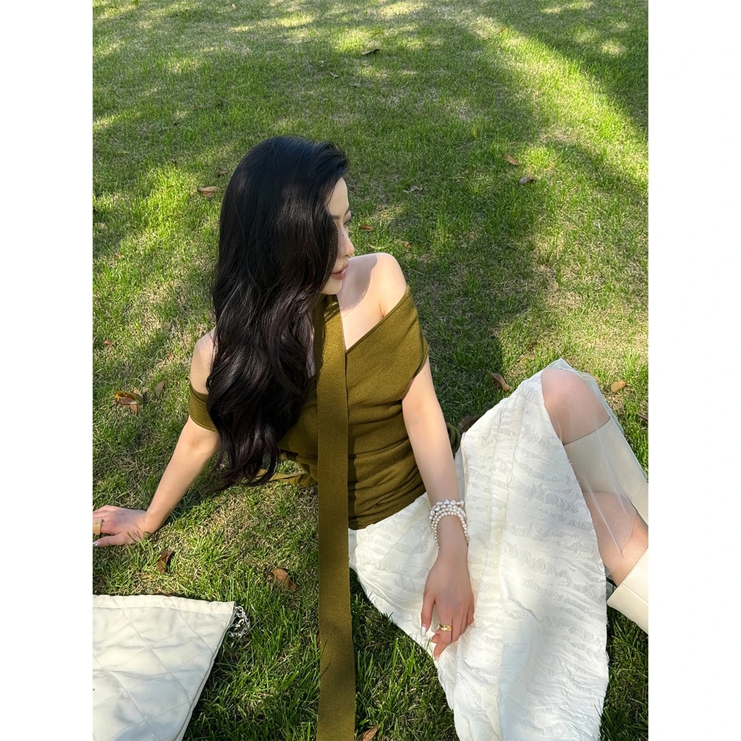 P0414T3643飘带无袖一字肩上衣女设计感显瘦针织衫08.06抖