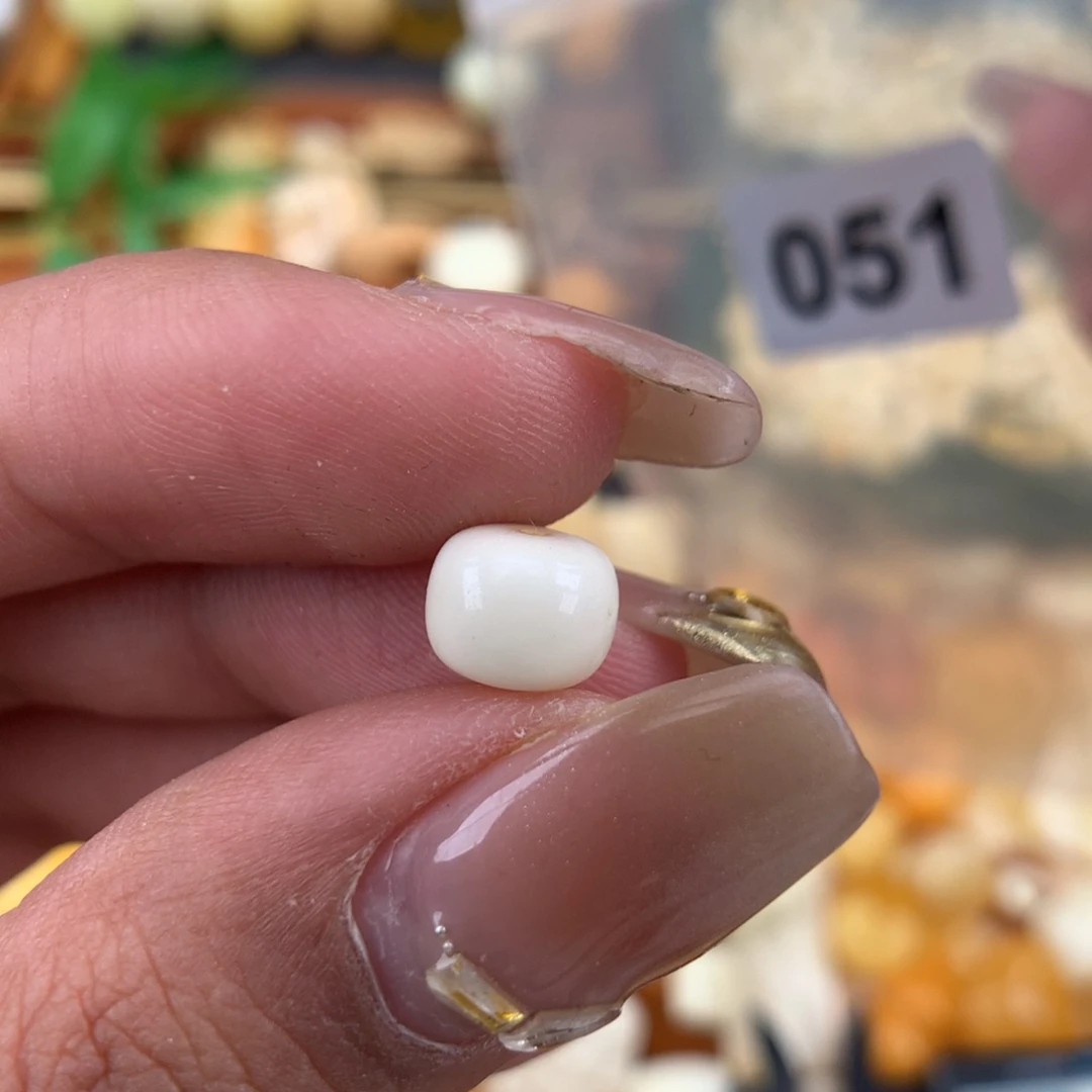 琥珀珠宝奇石未镶嵌7.8 微微粉