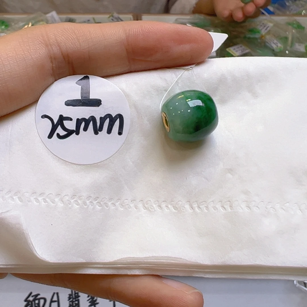 吊坠(不含链)18K金镶嵌翡翠