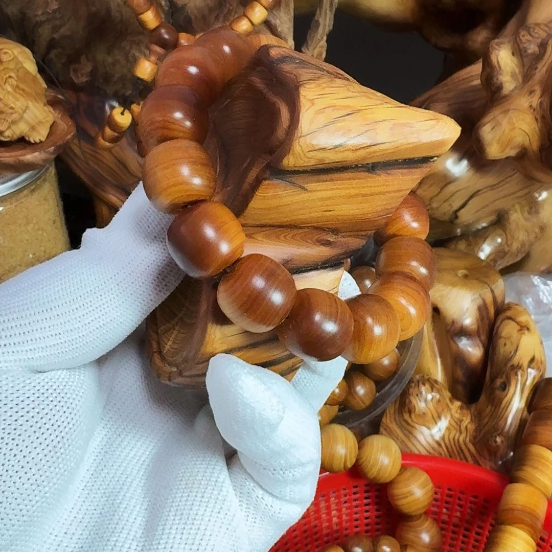 柏木（崖柏）我****烟太行崖柏1.5老邢和料块