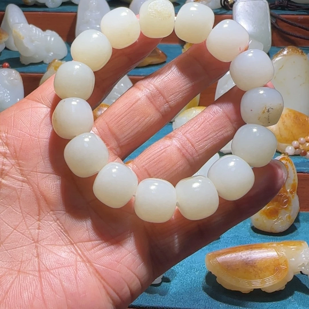 缘***手链未镶嵌和田玉