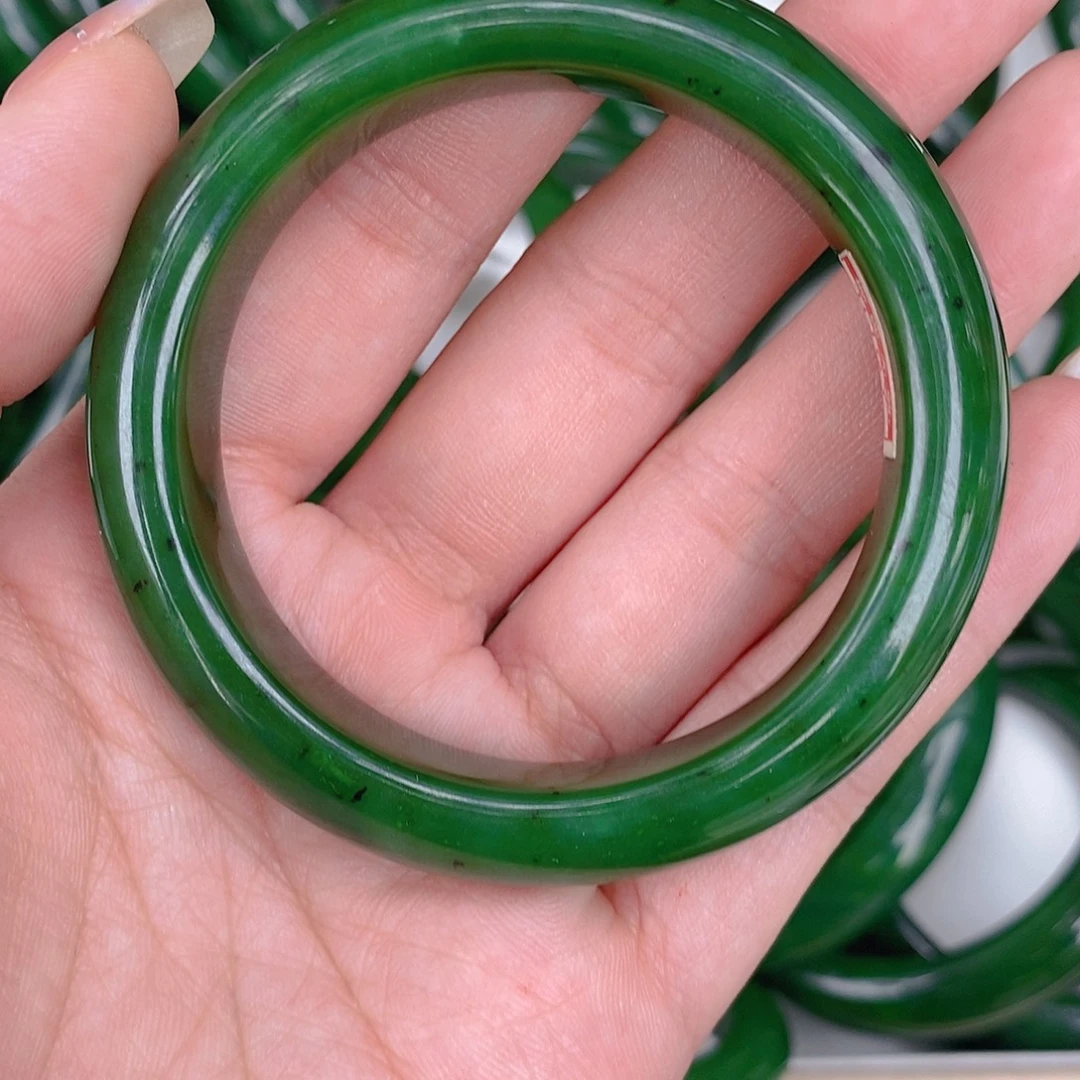 肖****和田玉（碧玉）未镶嵌手链