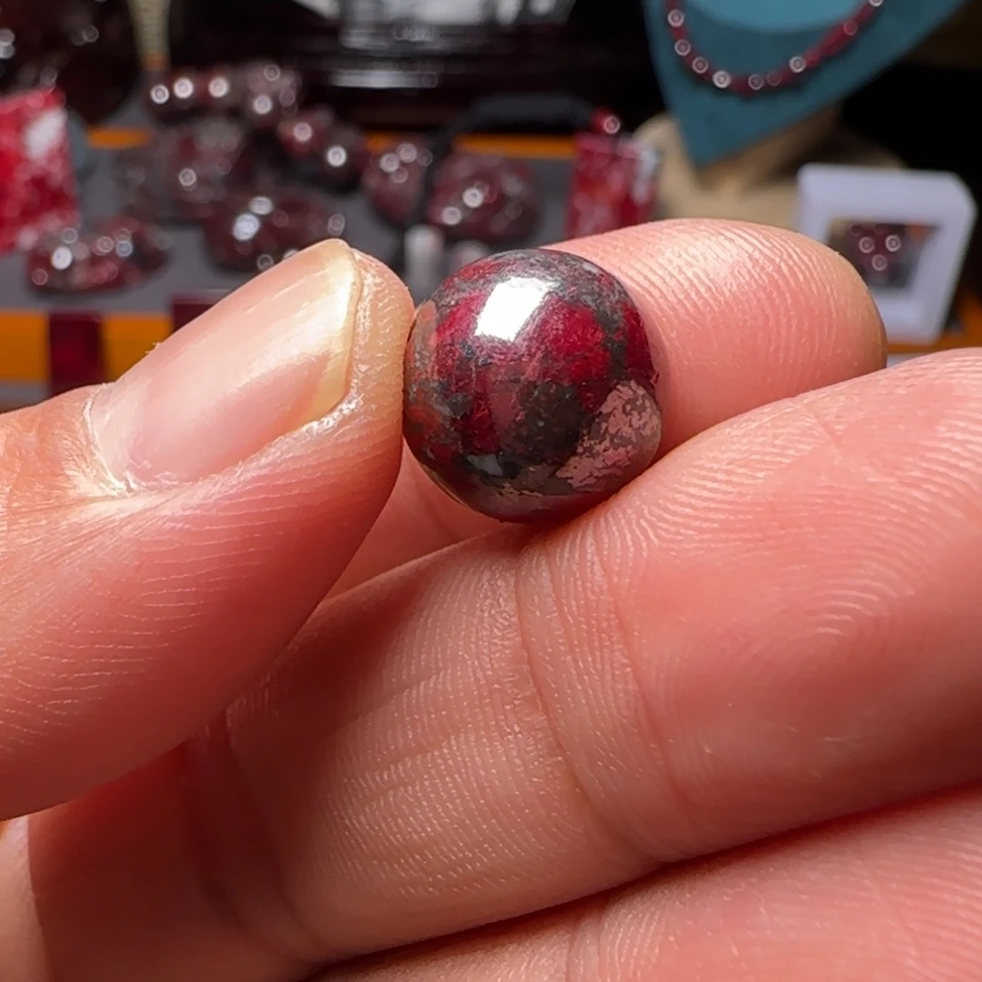 天然辰砂原矿珠子