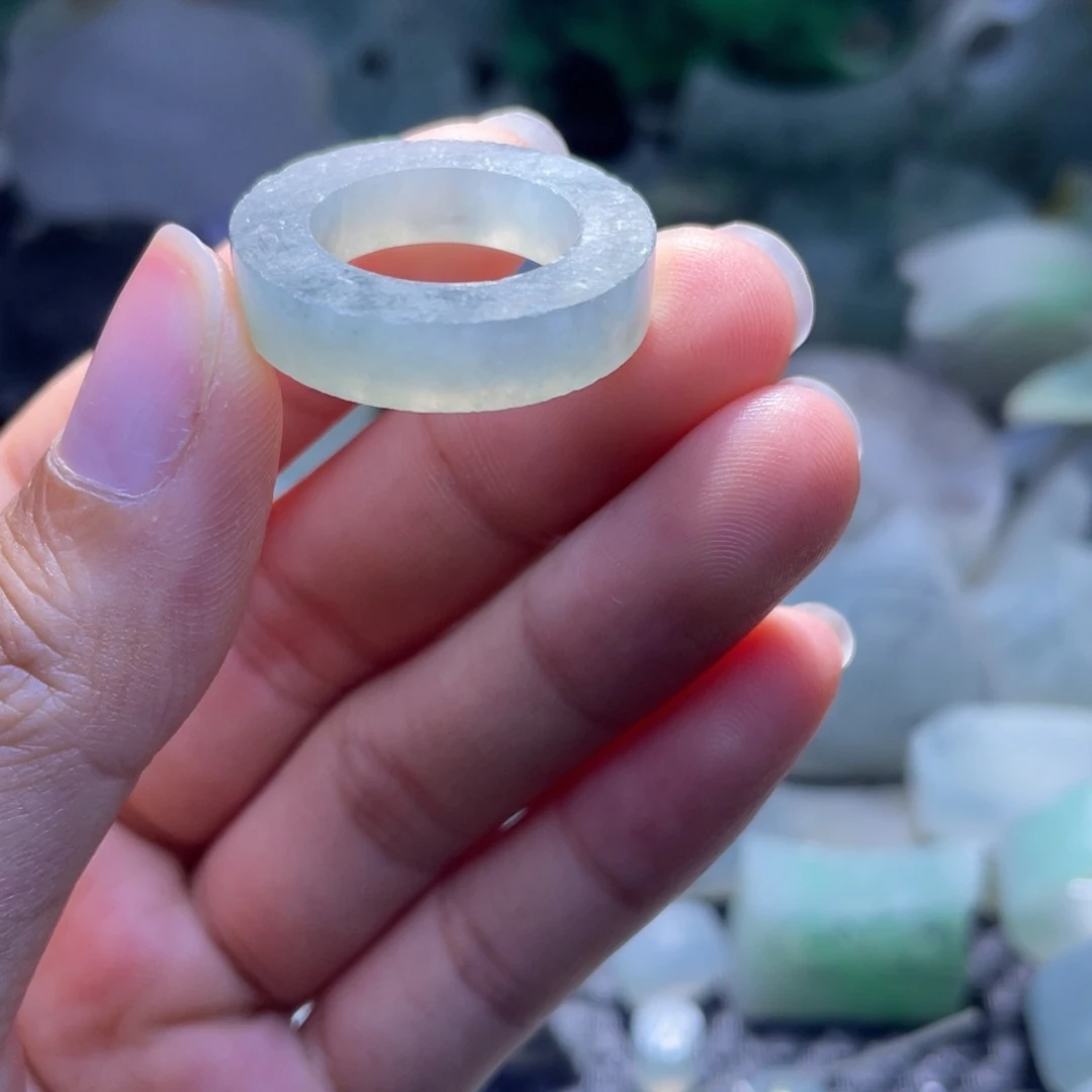 定制翡翠未镶嵌翡翠