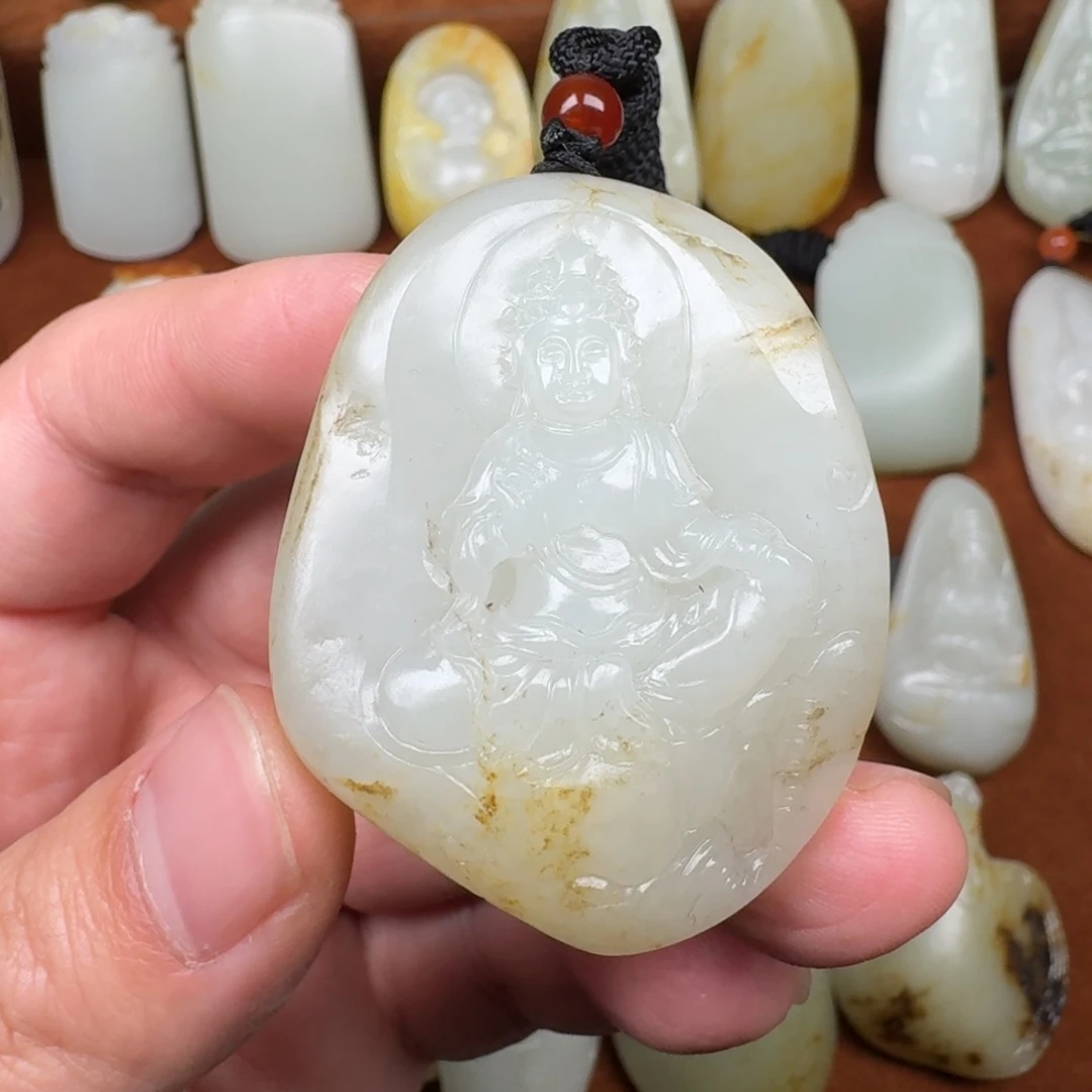 和田玉未镶嵌颈饰