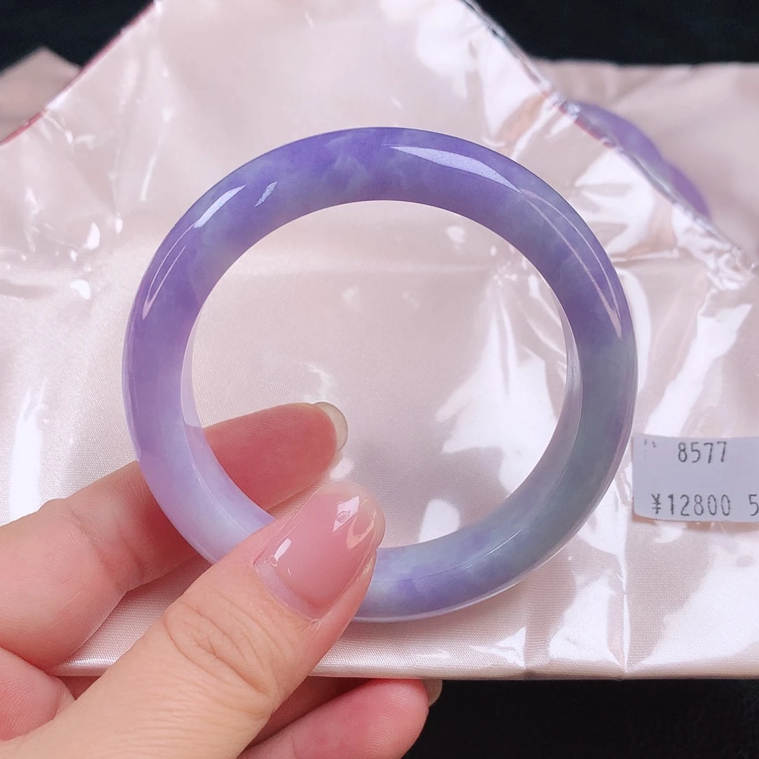 翡翠手镯未镶嵌8577cvvbb