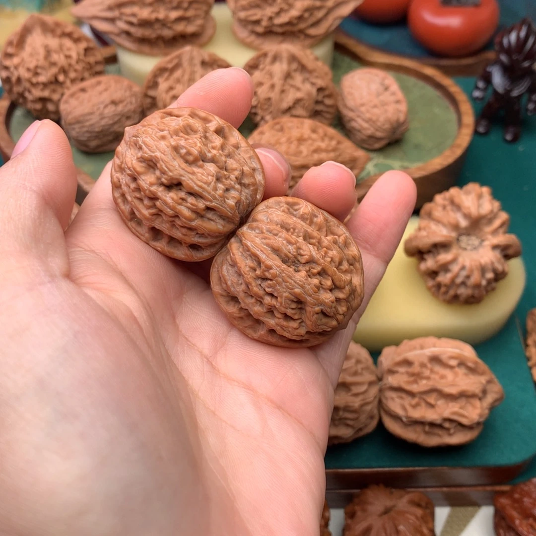 文玩核桃把件虎头33.5