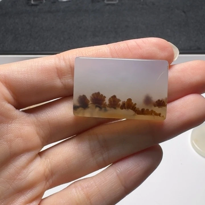 玛瑙/玉髓未镶嵌珠宝奇石