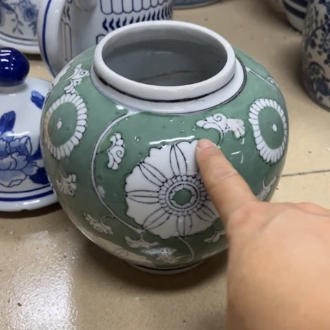 瓶微瑕疵瓷片处理。。。。。。。。。。。。。。。