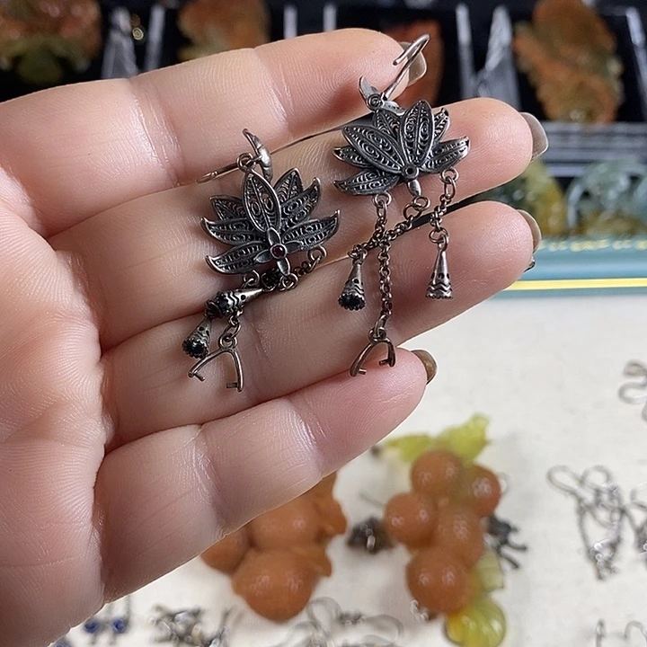 蛇纹石玉银S925镶嵌耳饰