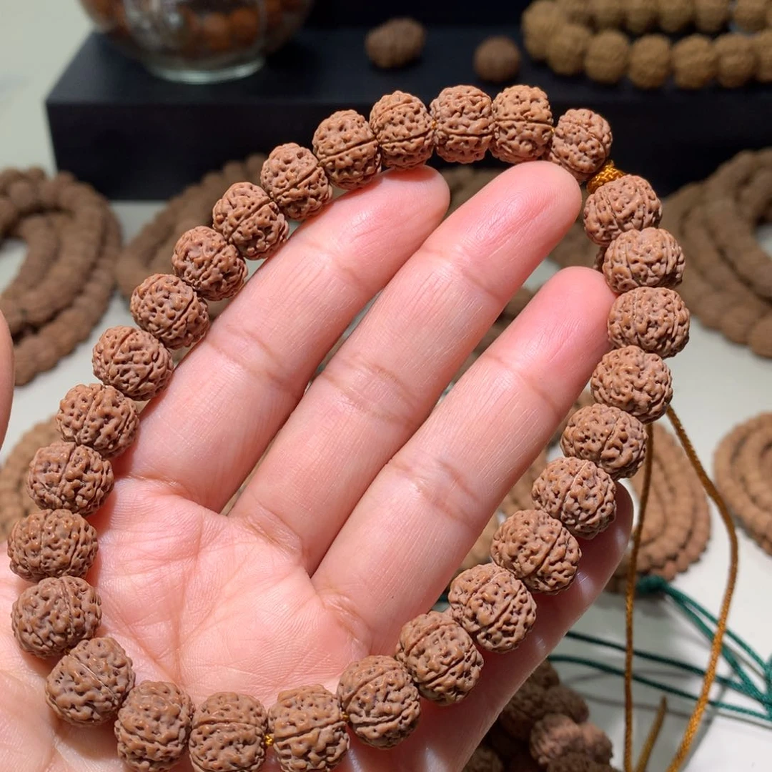 金刚菩提吊坠周****亚蜂王六辫11.6