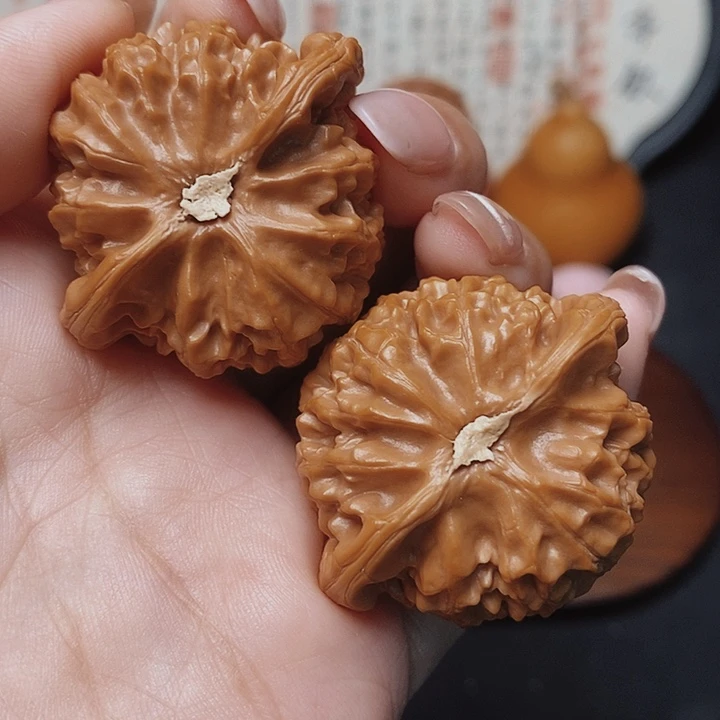 41尺全品桃心宫灯