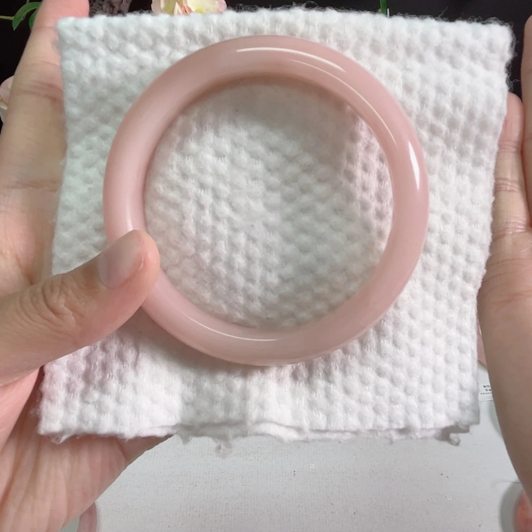 未镶嵌手镯石英质玉木*?