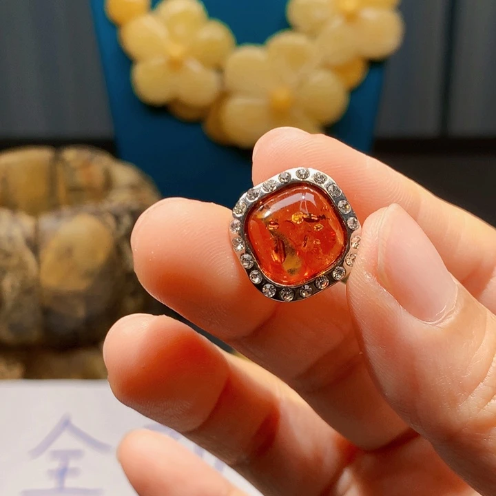 琥珀颈饰未镶嵌波兰设计款琥珀蜜蜡
