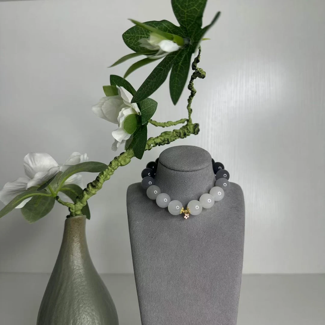 壹屿珠宝 1291   和田玉典藏烟紫渐变手串