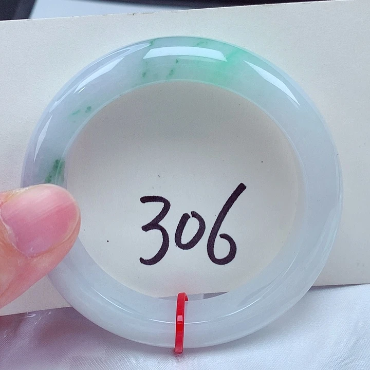 翡翠未镶嵌手镯翡翠